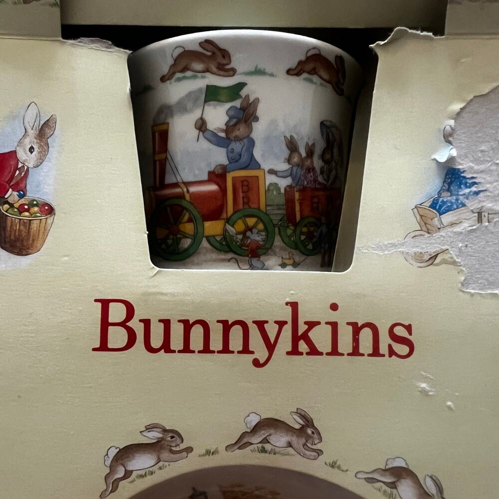 Vintage Royal Doulton Bunnykins 2pc Nursery Set Plate & Mug New in Box England - Picture 10 of 11